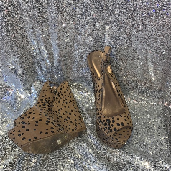 Leonard print suede wedges - Picture 2 of 4